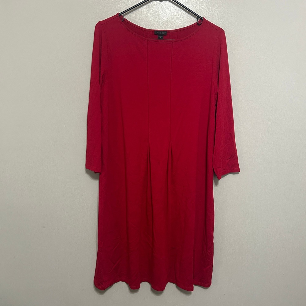J. Jill Wearever Dress M Red Pintuck 3/4 Sleeve Knit Shift Modest Minimalist